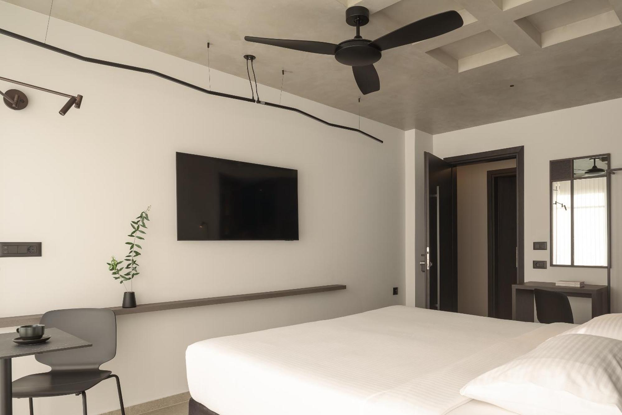 Pleiades Urban Stay By Semavί Heraklion  Exterior photo