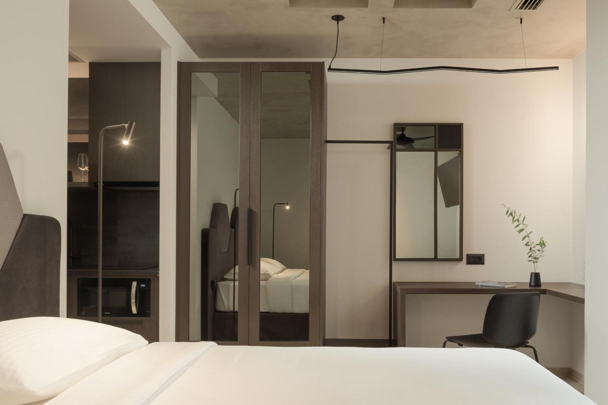 Pleiades Urban Stay By Semavί Heraklion  Exterior photo